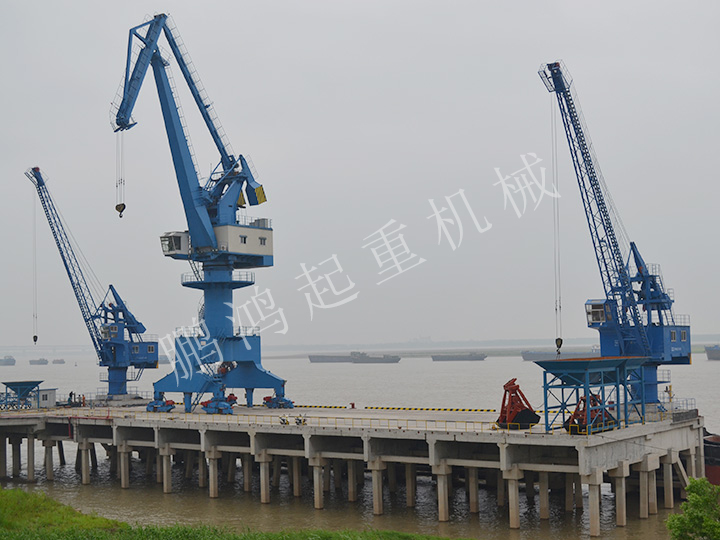 HGQ10t-25m、MQ25t-25m 碼頭起重機